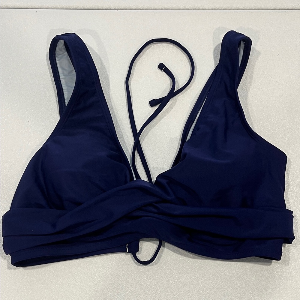 Cupshe Navy Bikini Top